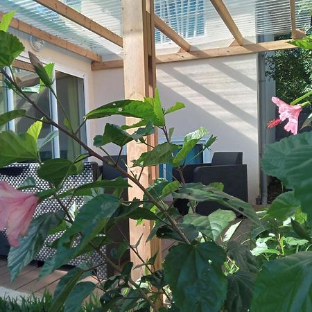 Le Jardin Villa Saint-Leu Luaran gambar